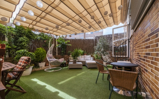 Visita la sección de pérgolas para terraza y jardín